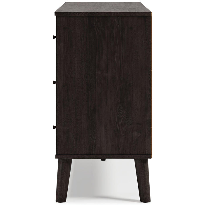 Piperton Dresser