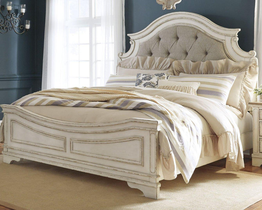 Realyn Upholstered Bed